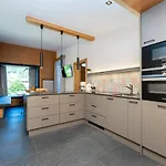 Apartment Phantasia *